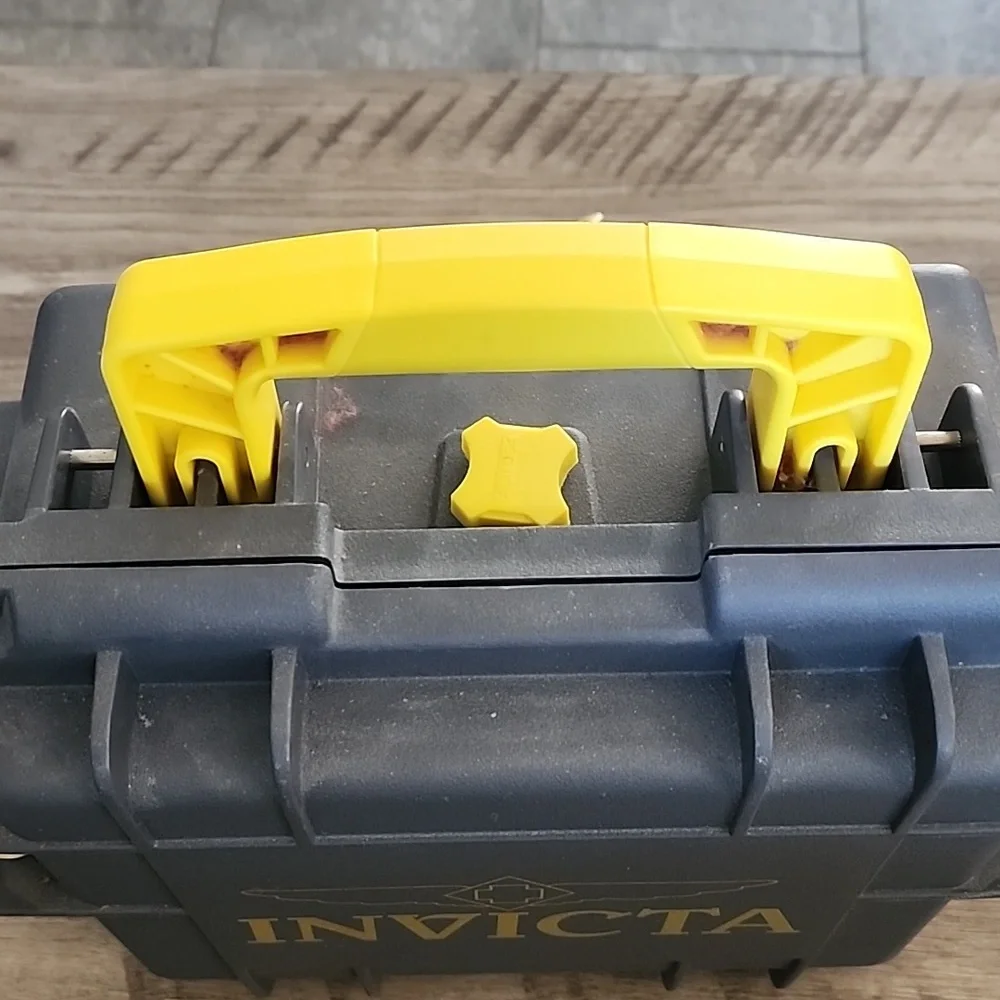 INVICTA 3 SLOT CASE - Picture 3 of 6